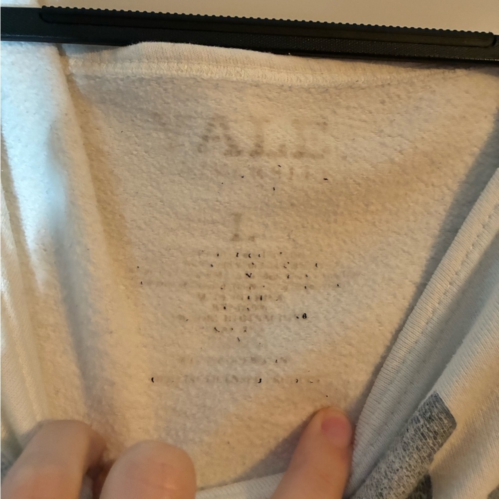 Yale University Cropped Off-The-Shoulder Sweatshirt in White/Navy Size Large - Picture 3 of 3